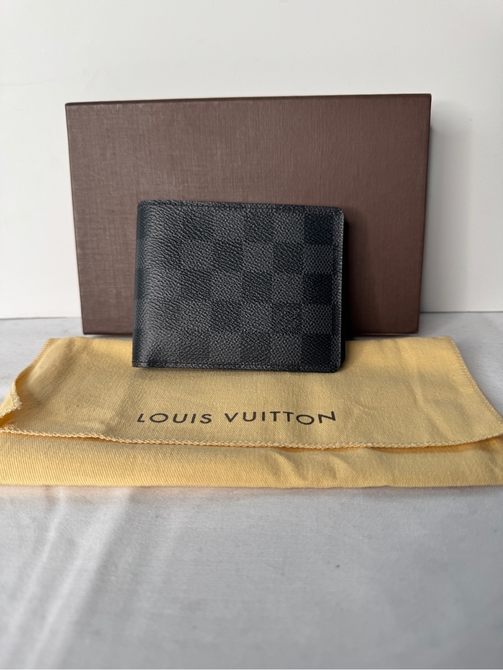 Louis Vuitton DAMIER Men’s Bifold Wallet